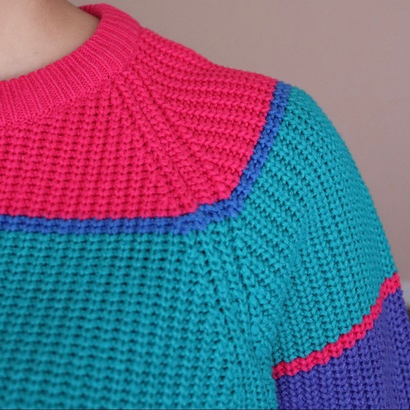 CLASSIC FASHIONS Color Block Stripe Sweater - Picture 5 of 9